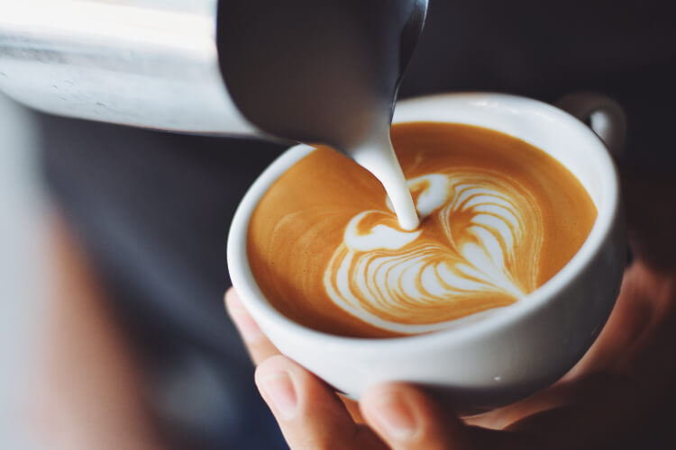 Can you use heavy cream for coffee